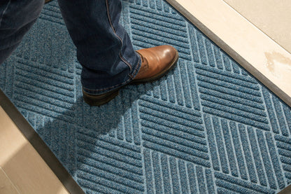 WaterHog Entrance Mat with Carpet Edge